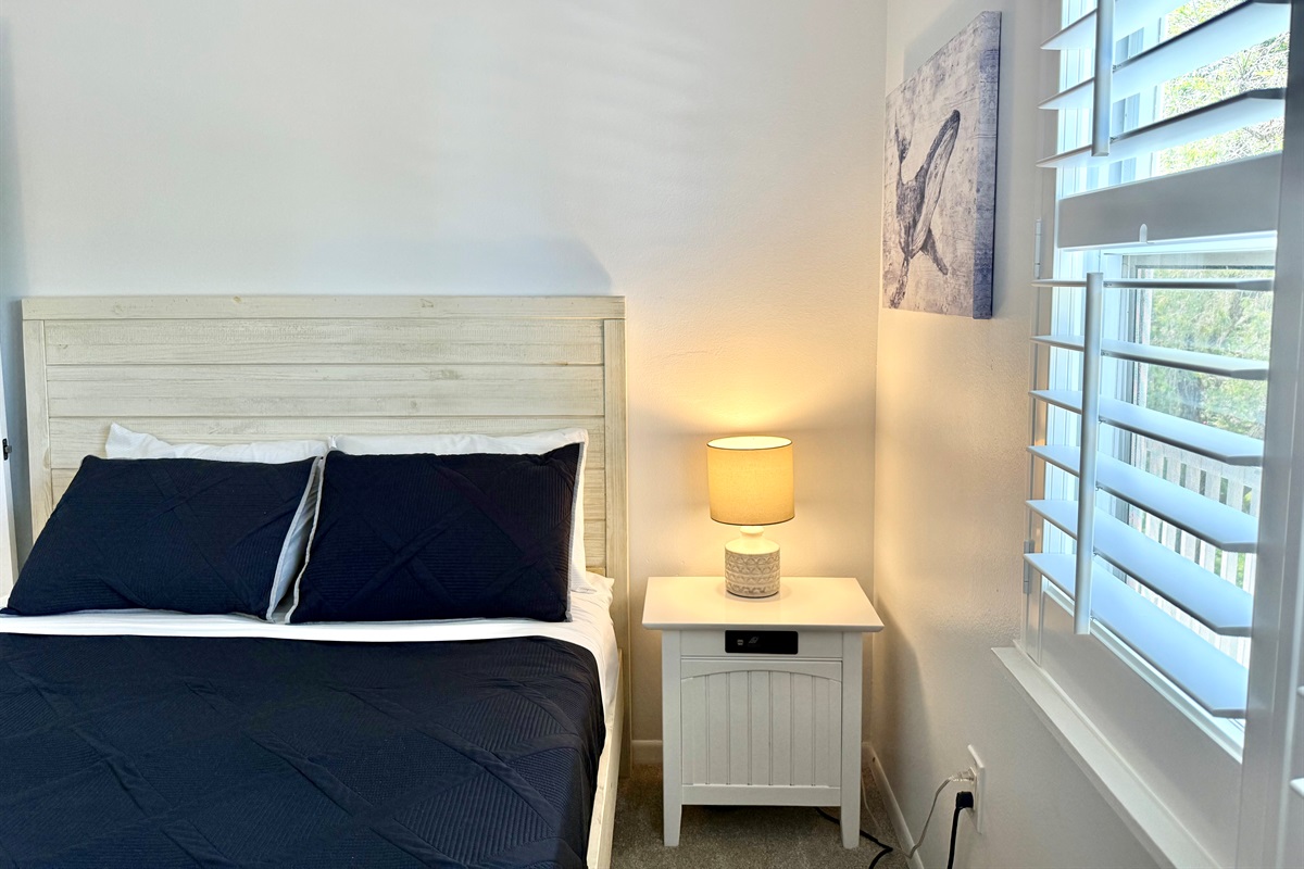 Sleep comfortably in this peaceful queen room, perfect for couples or solo travelers.