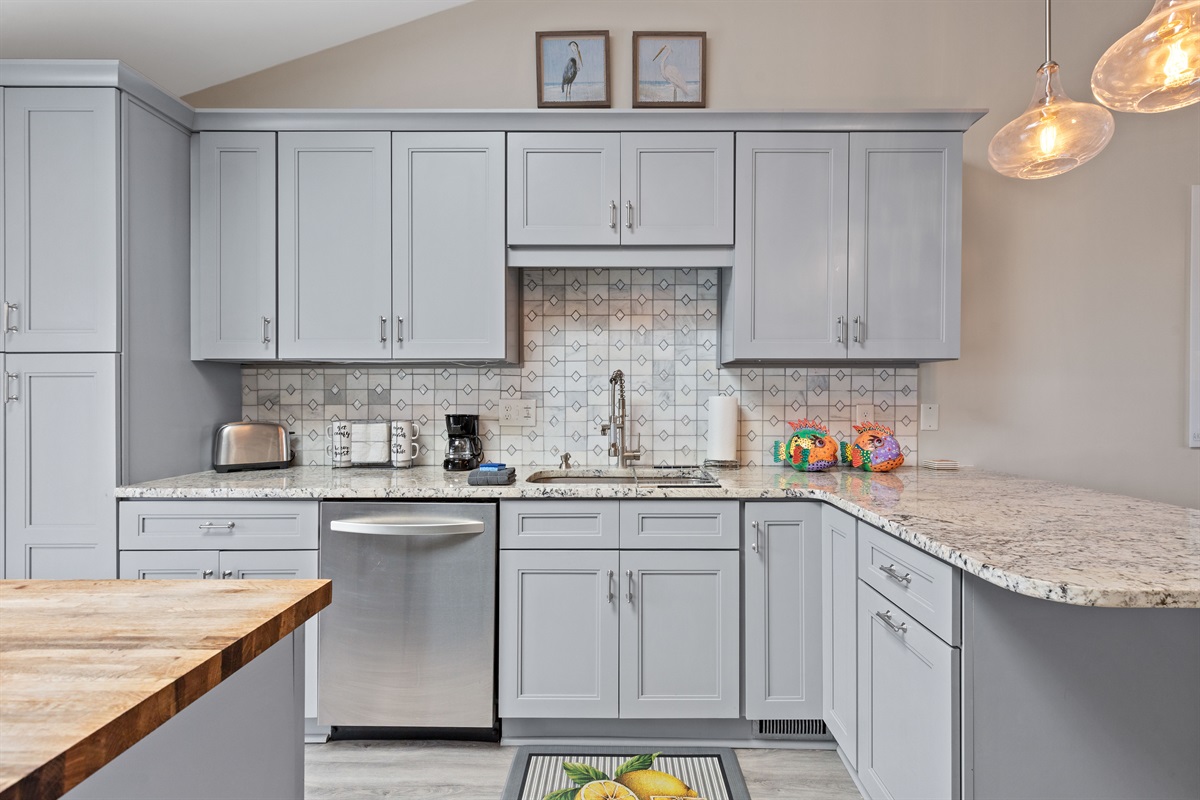 Fully stocked kitchen with everything you need from morning coffee to full meals