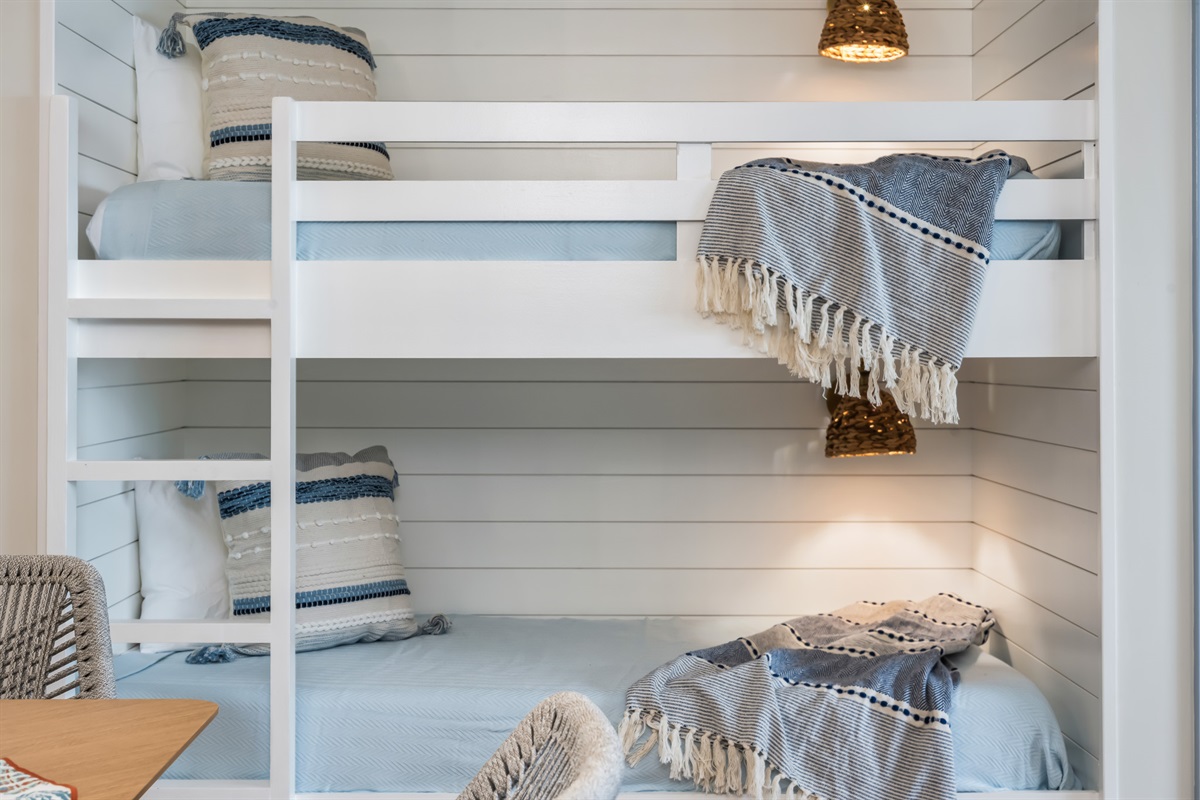 Built-in bunk beds for kids or extra guests.