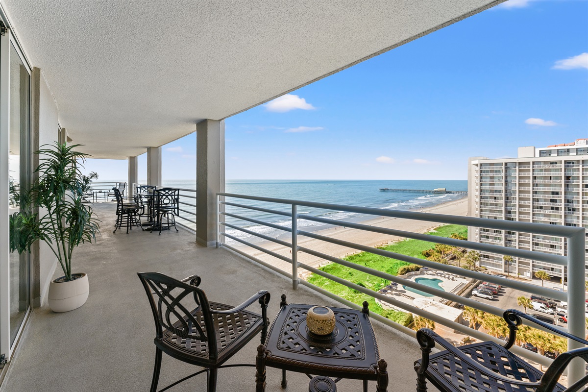 Large Balcony with room for everyone