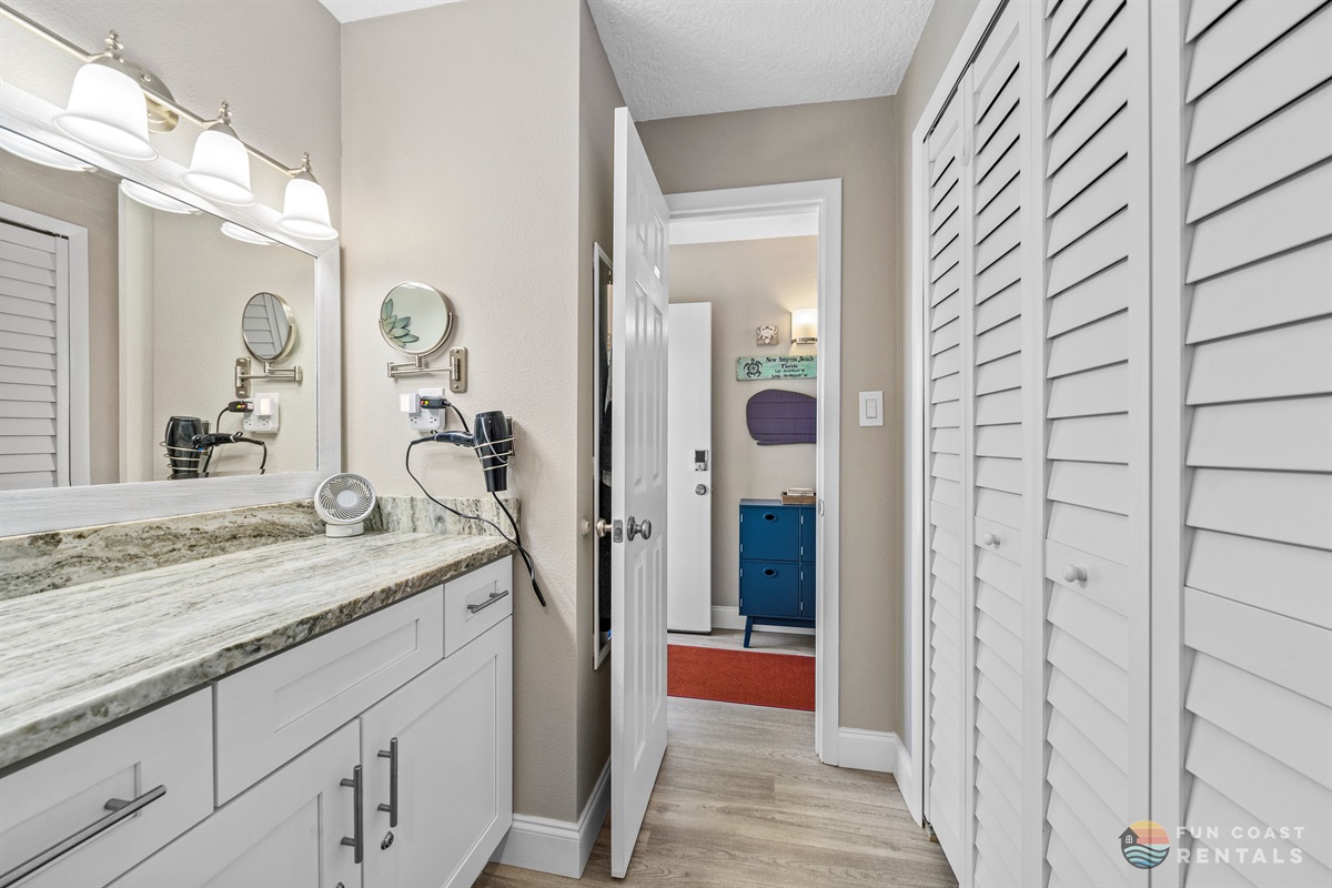 Full Bathroom with Granite