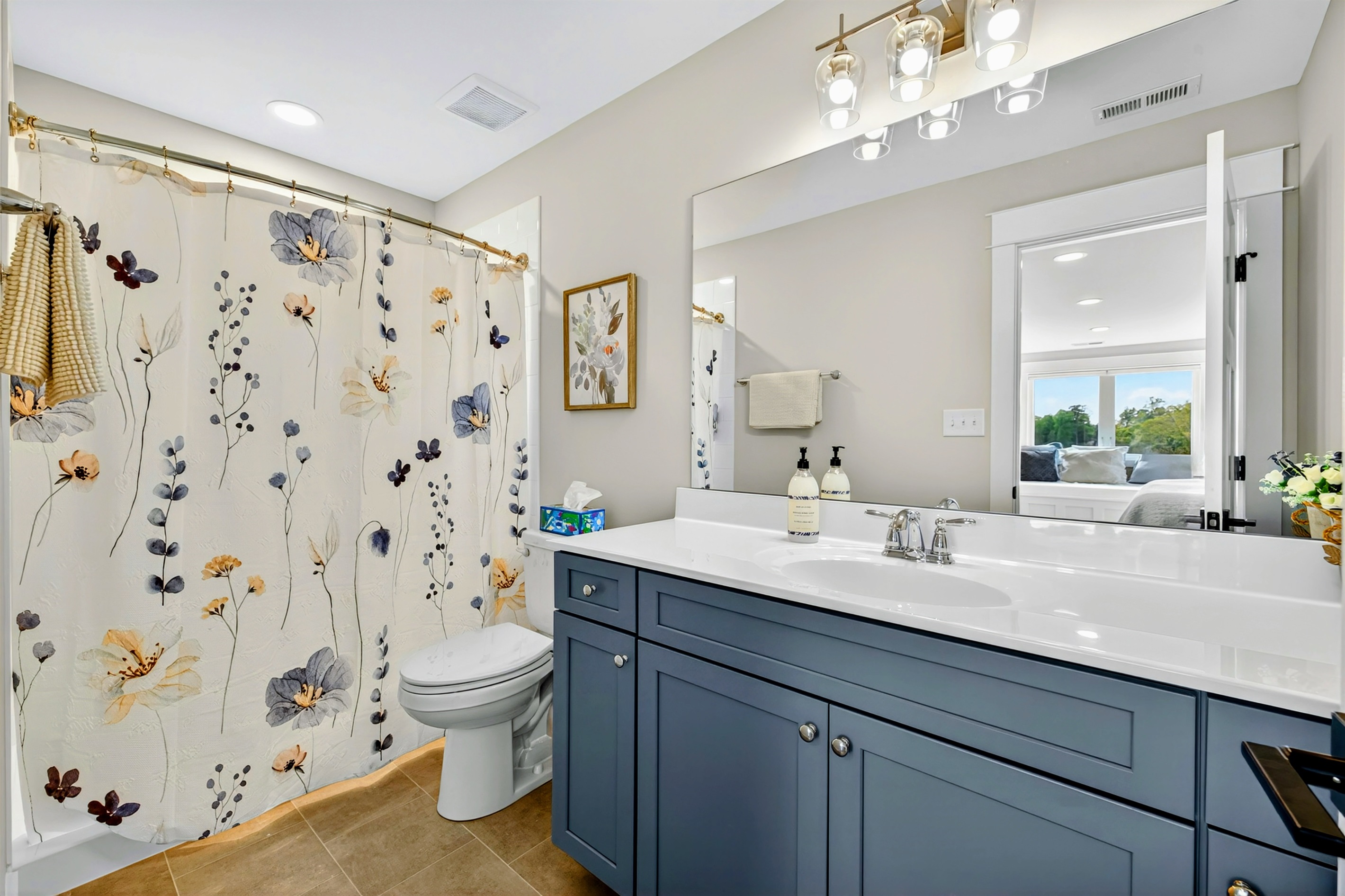 All six king bedrooms have their own full bath and all bathrooms are so tastefully color coordinated with the bedrooms.