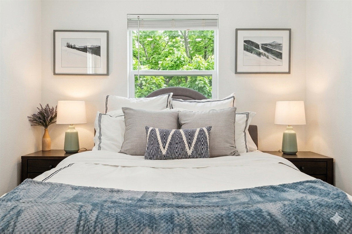 comfy king bed and high end hotel quality linens