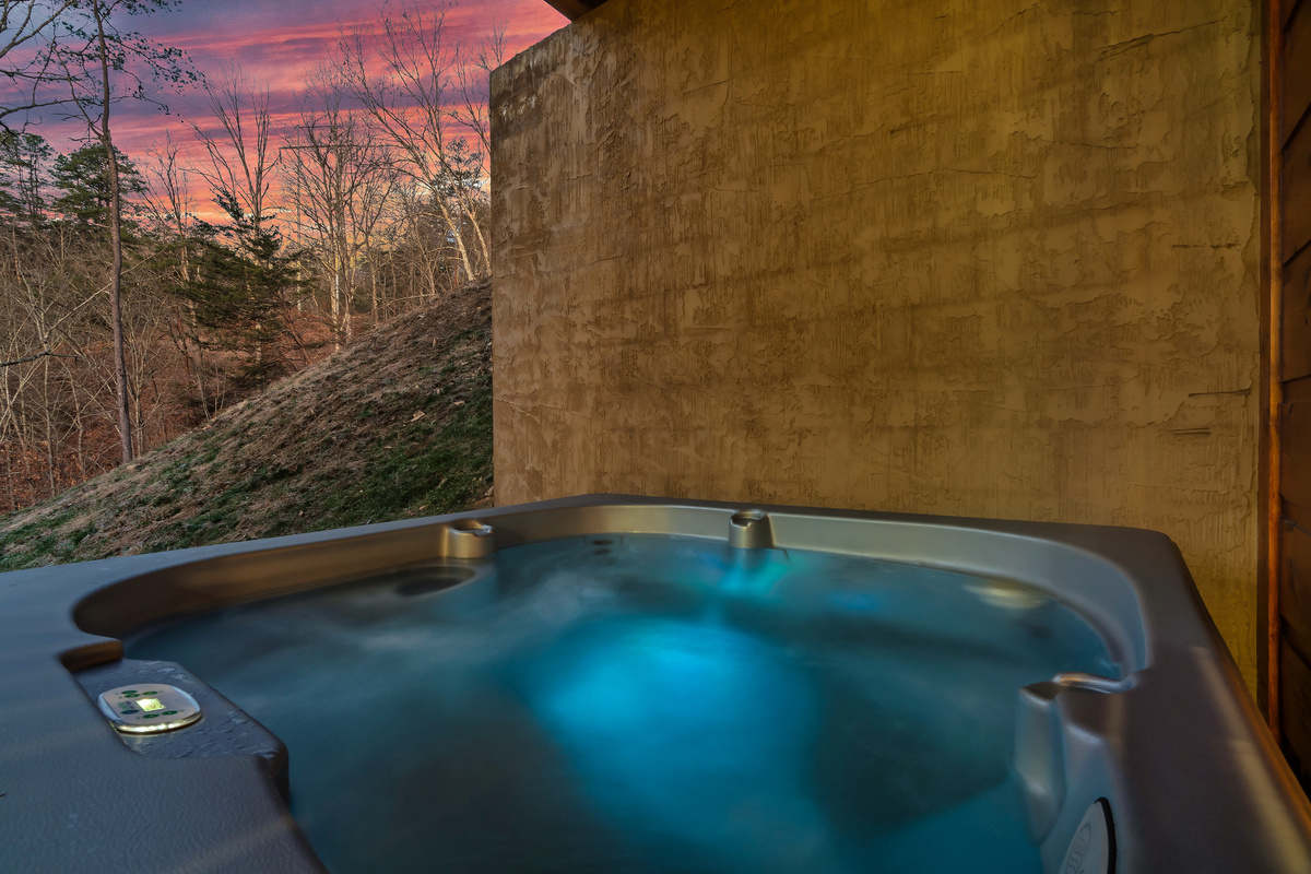 6 person hot tub