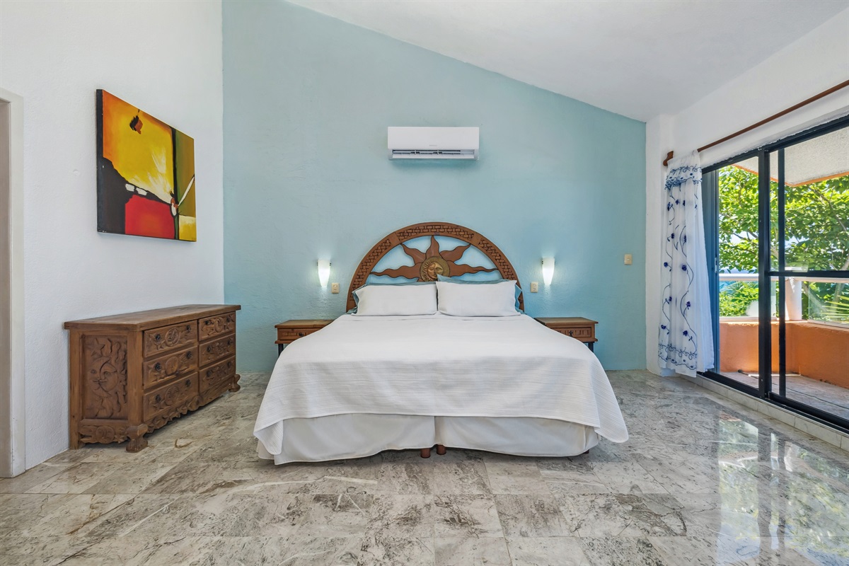 Bedroom 4, King Bed, Private Bath, Balcony with Ocean View