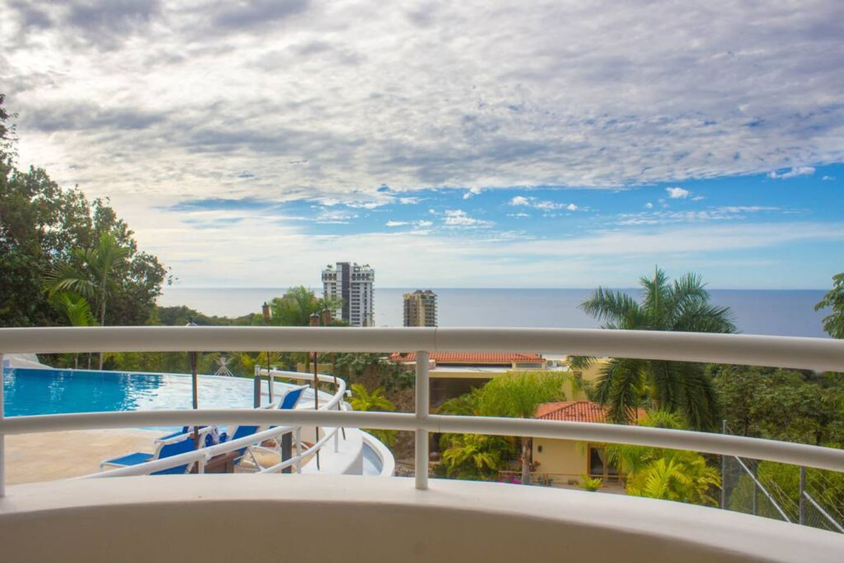 Suite III (2nd Flr) - Balcony