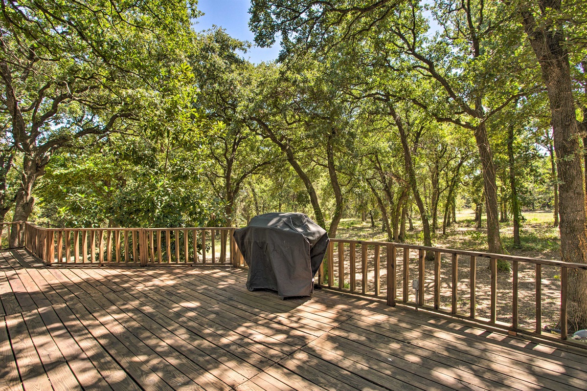 Propane grill. Exchanges avail. locally. Text receipt & we'll reimburse!