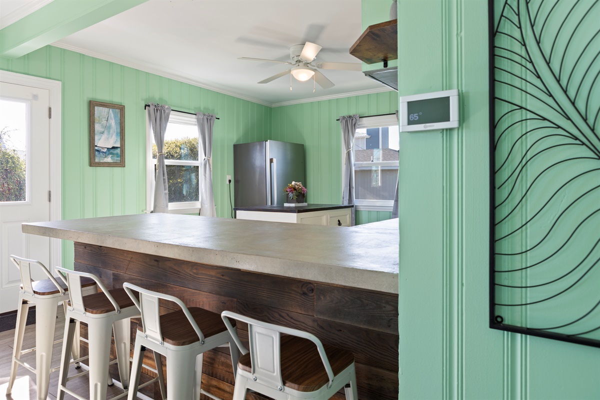 Dine at the peninsula