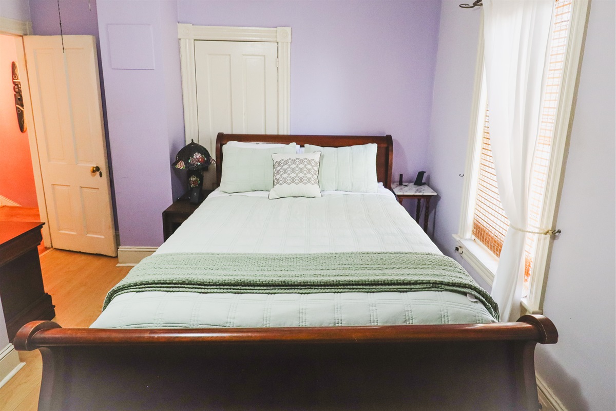 Cozy bedroom for additional guests