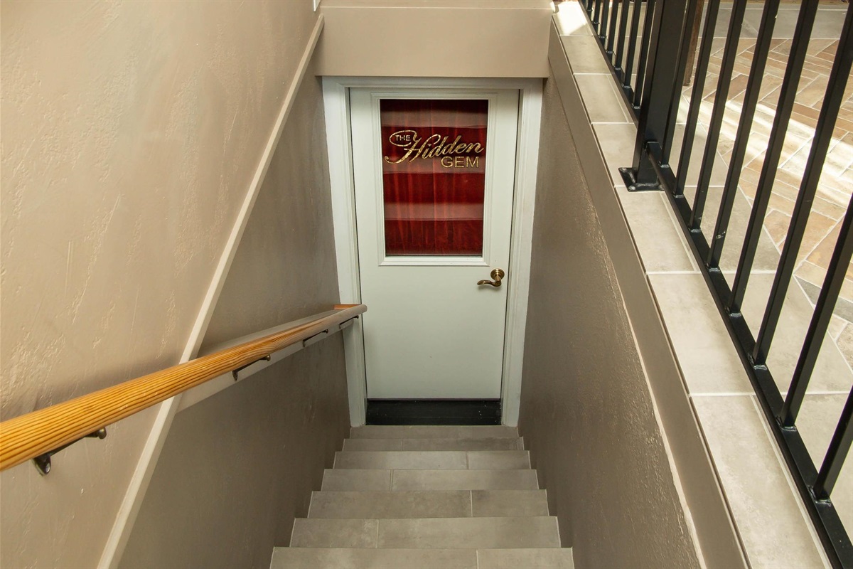 The Hidden Gem - downstairs