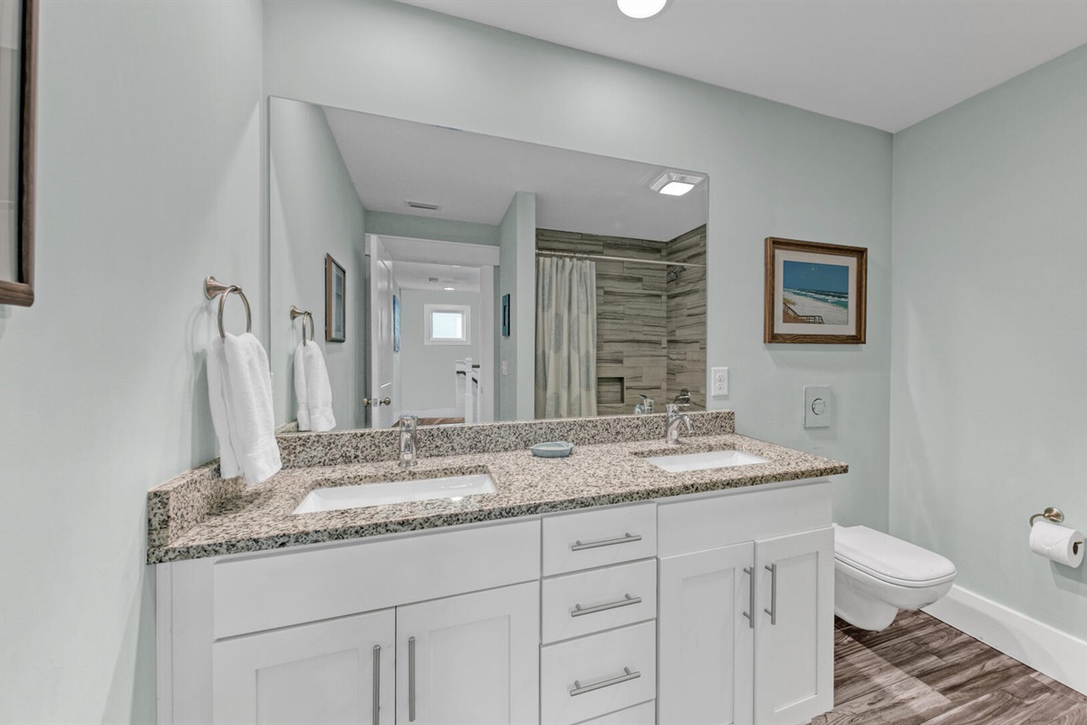 2nd Floor Full Guest Bath w/ double vanity