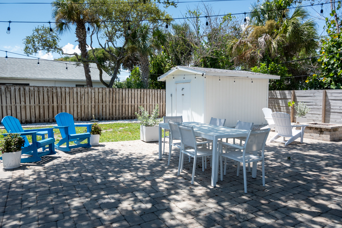 Shared outdoor dining area for all six suites