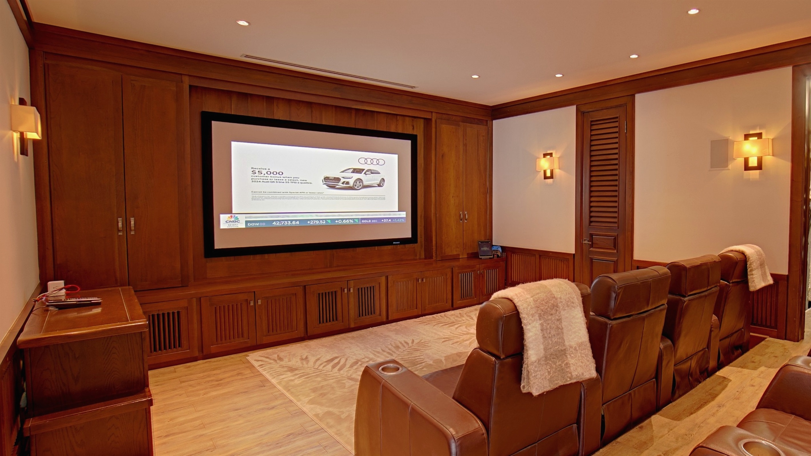 Private Cinema Lounge for Elevated Evenings In