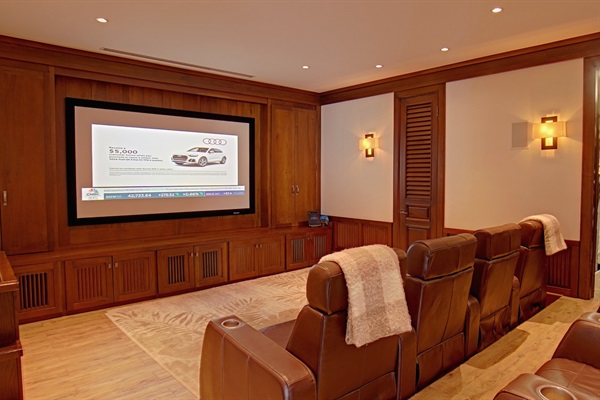 Private Cinema Lounge for Elevated Evenings In