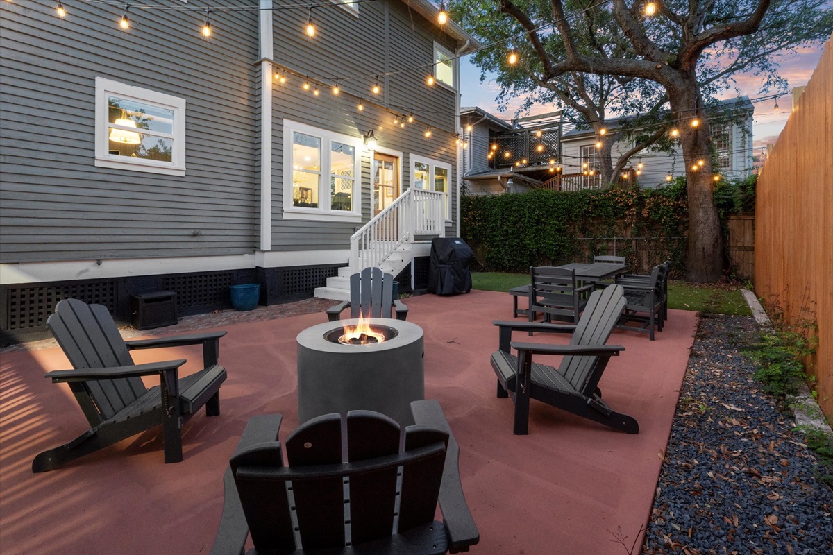 f43c5bfc61b547428bdcc86d0f9b956c Large | Beachhouse | Texas | TX | Vacation Homes | Galveston | Crystal Beach | Kokomo | Breezy Days | Beachfront Elegance | Sunrise Serenity | Southern Sands Property Management, LLC