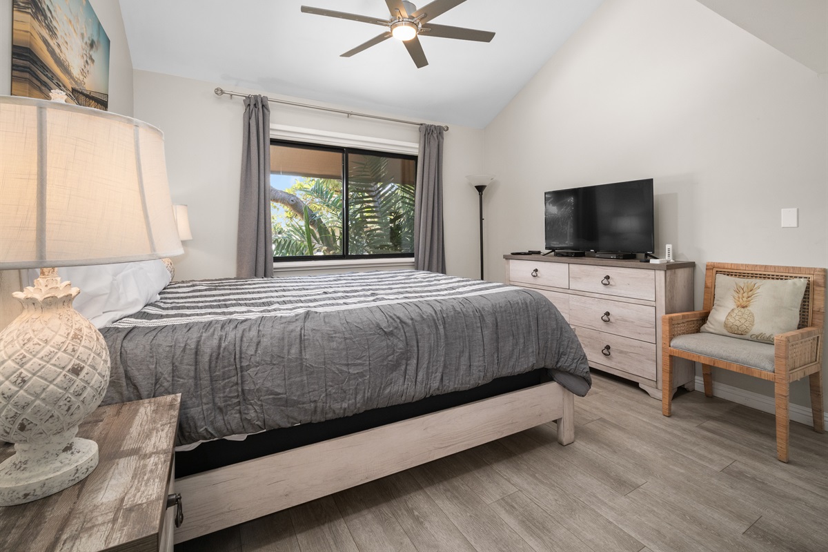 Bedroom 1 with Queen Bed
