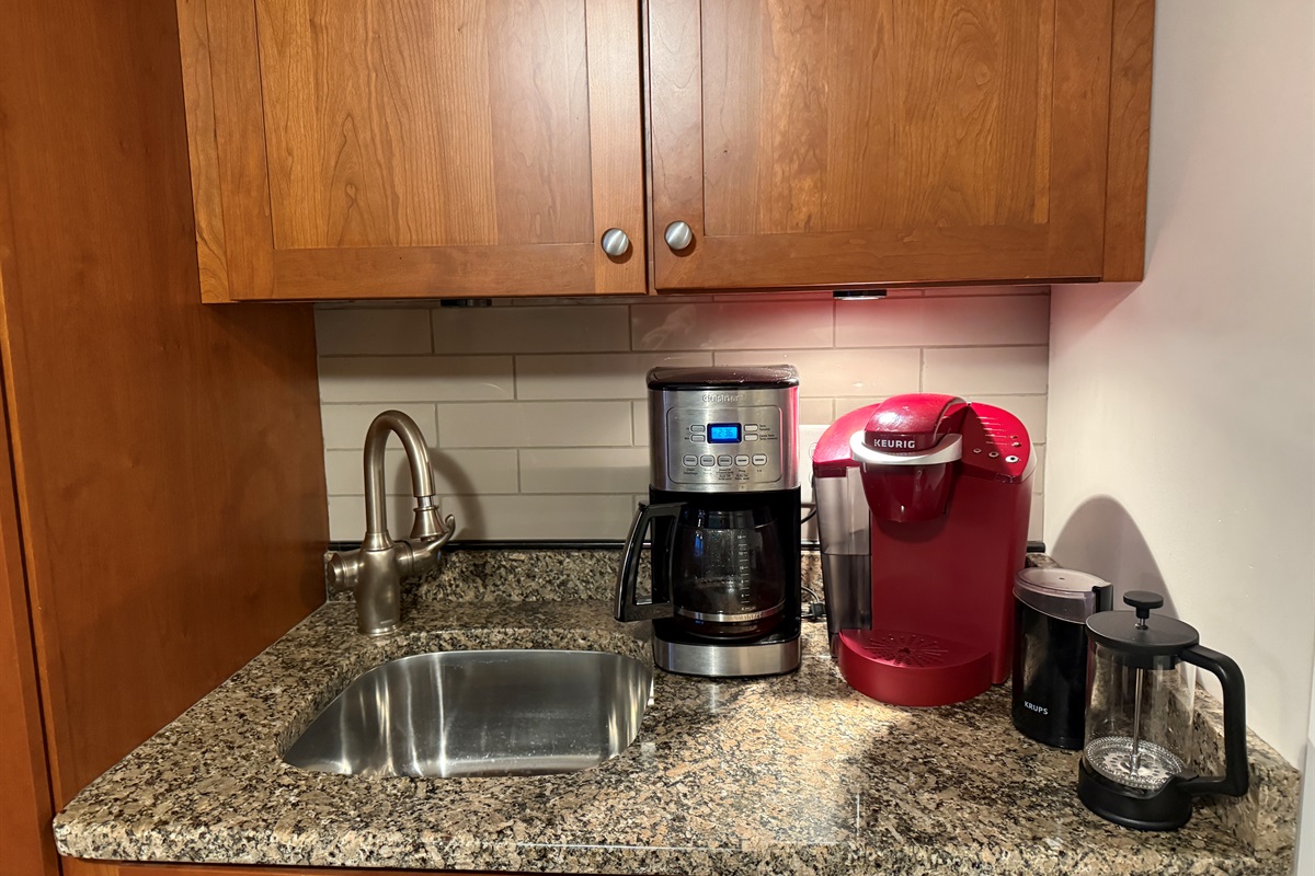 Coffee & Beverage Station – Drip, Keurig, and everything in between.