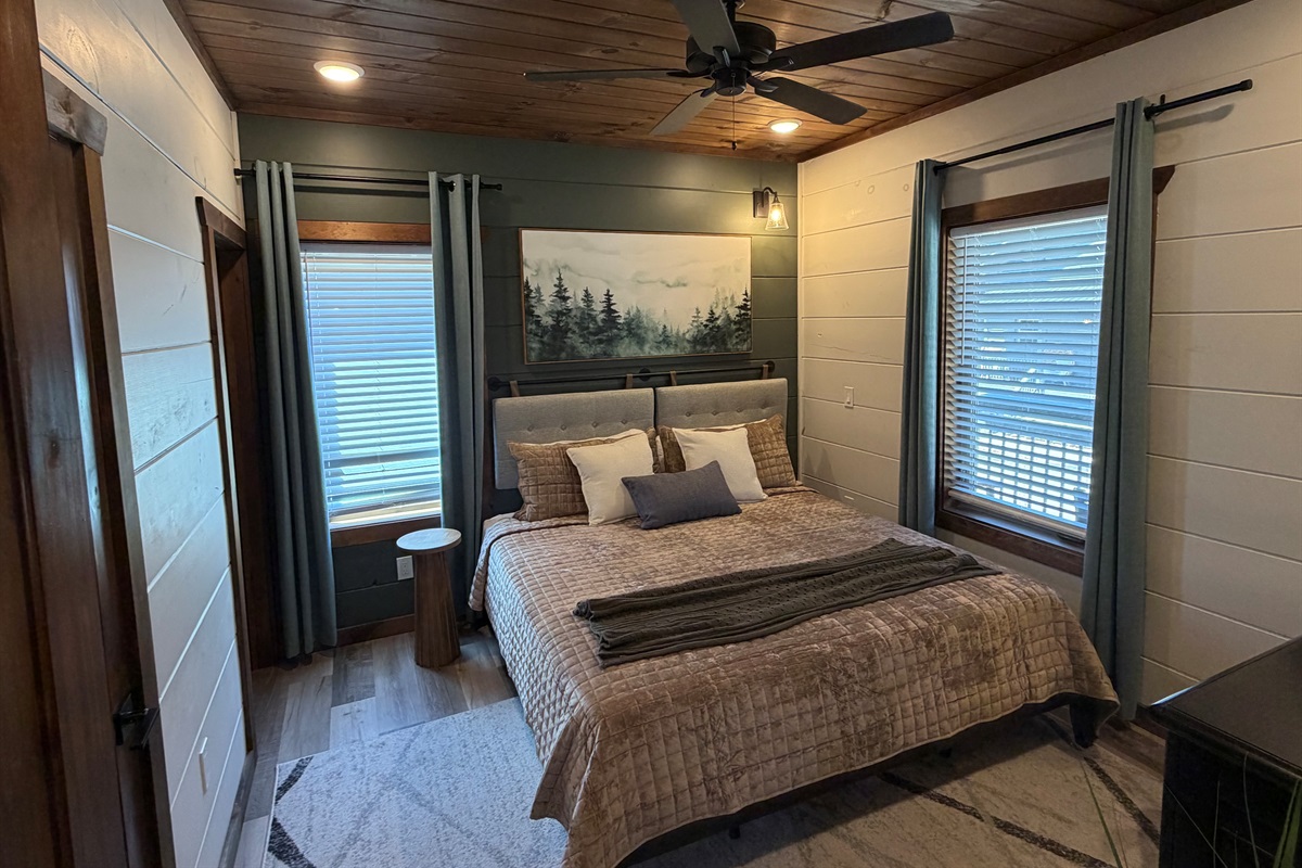 Main level King bedroom with ensuite