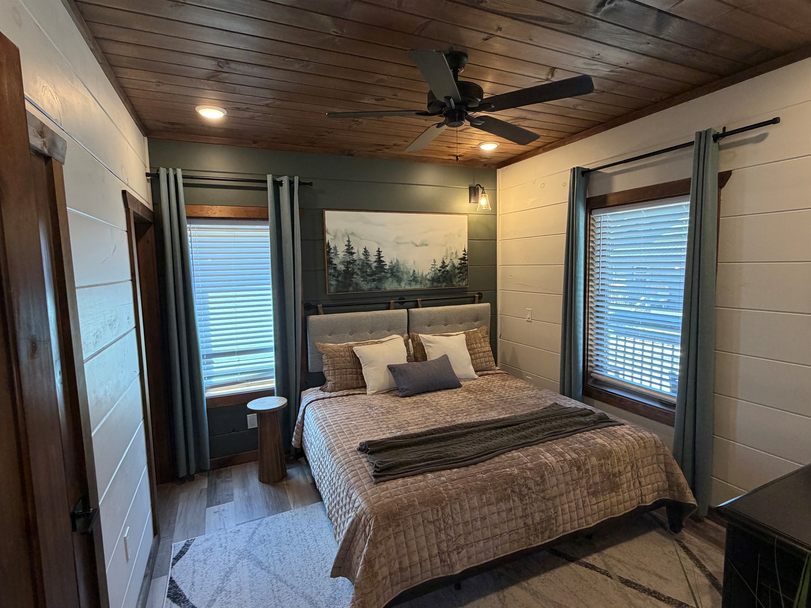 Main level King bedroom with ensuite
