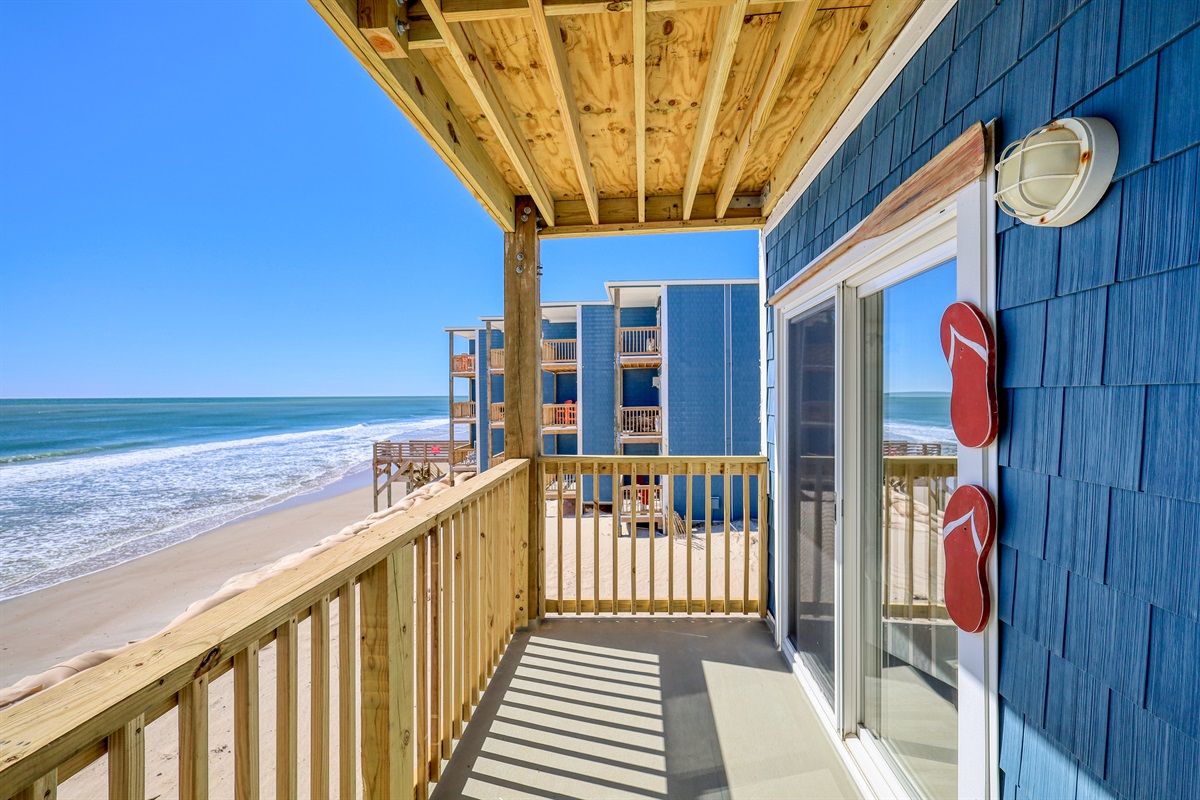 Gorgeous days on the balcony!