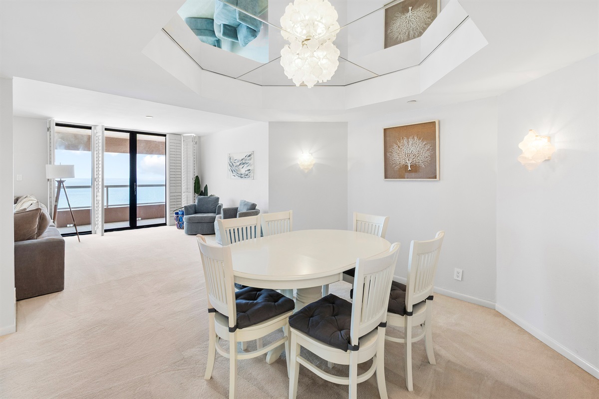 Dining area, seats six