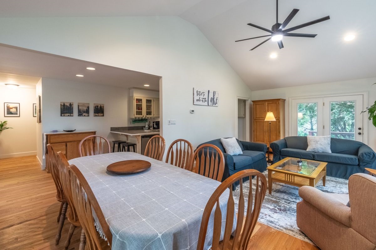 Dining Area: Gather around the roomy table and enjoy meals with nature just outside the windows!

