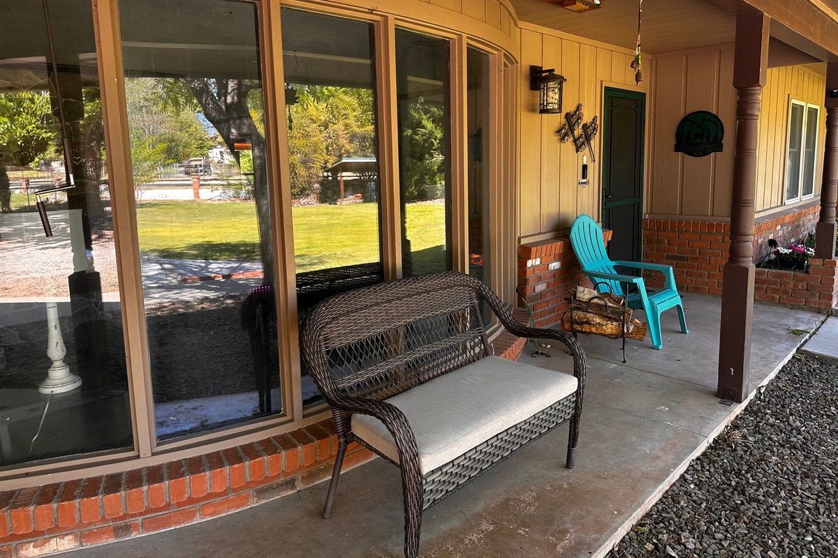 Bay window - living room/entry