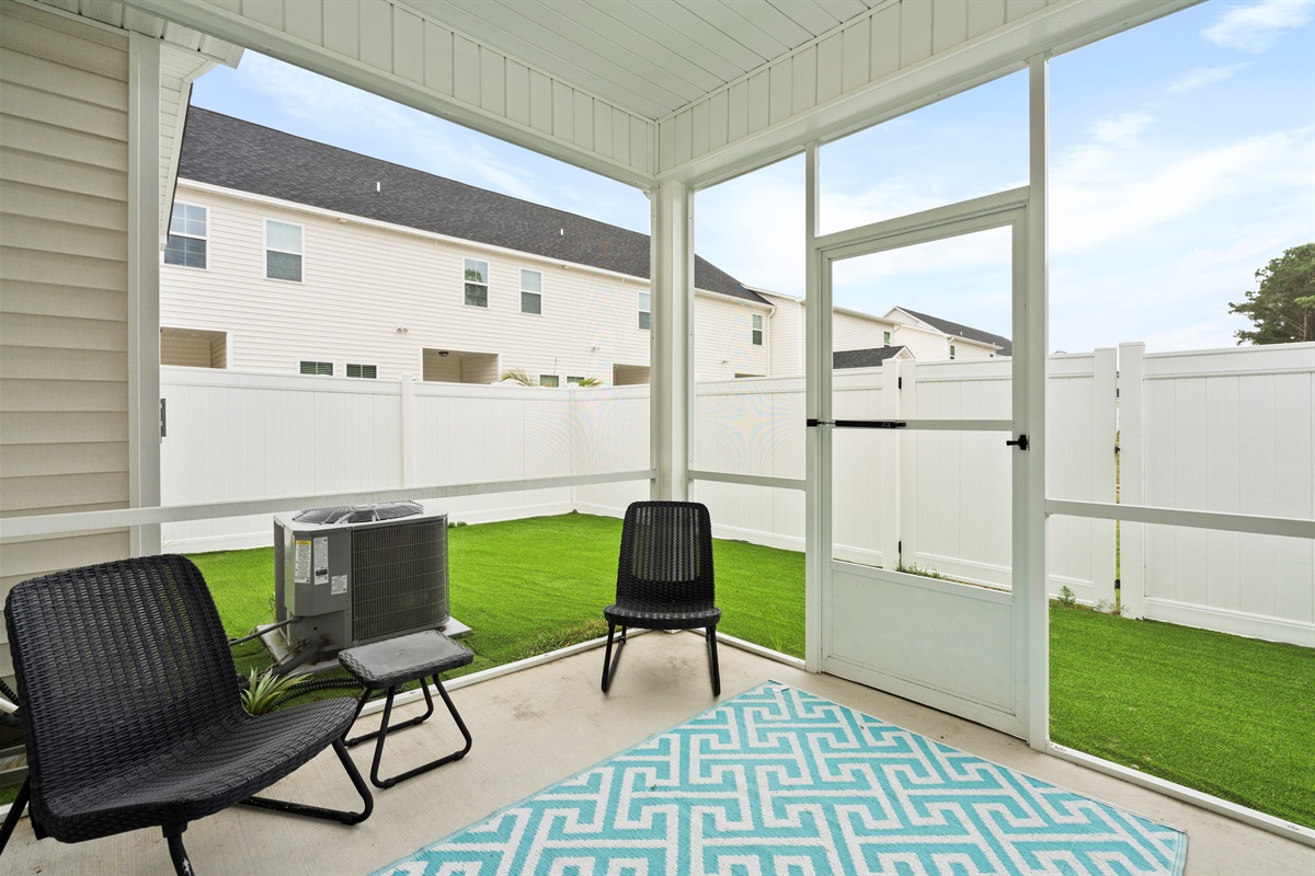 Screened in Porch