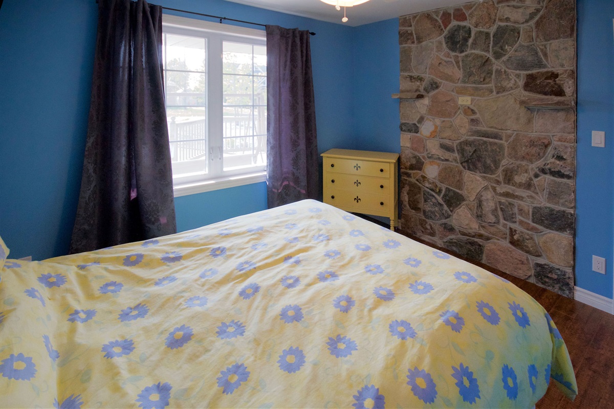 f4a1438761364fc2a93d7d398218a547 Large