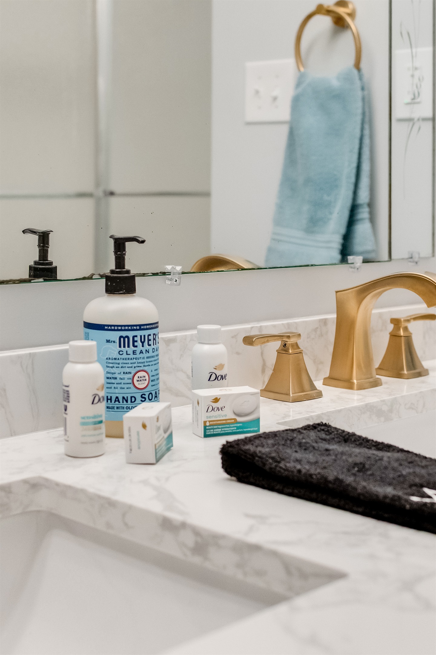 Bathroom Bliss: Pamper yourself with luxurious toiletries and elegant finishes!