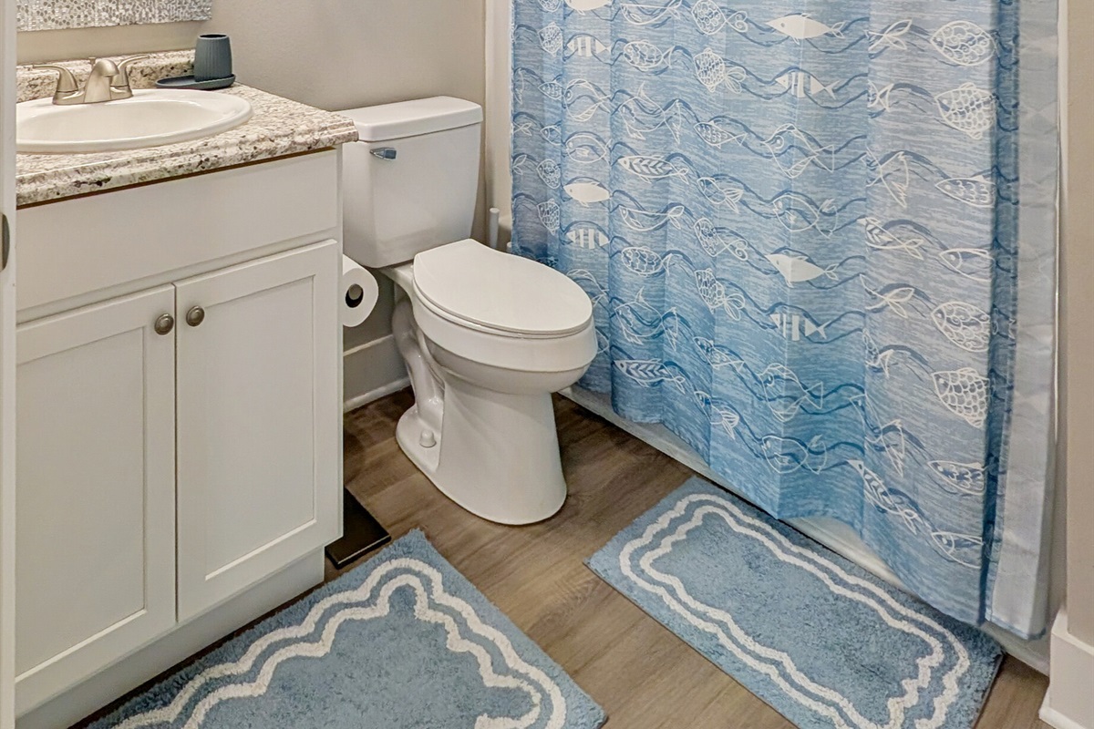 Shared bath in hallway