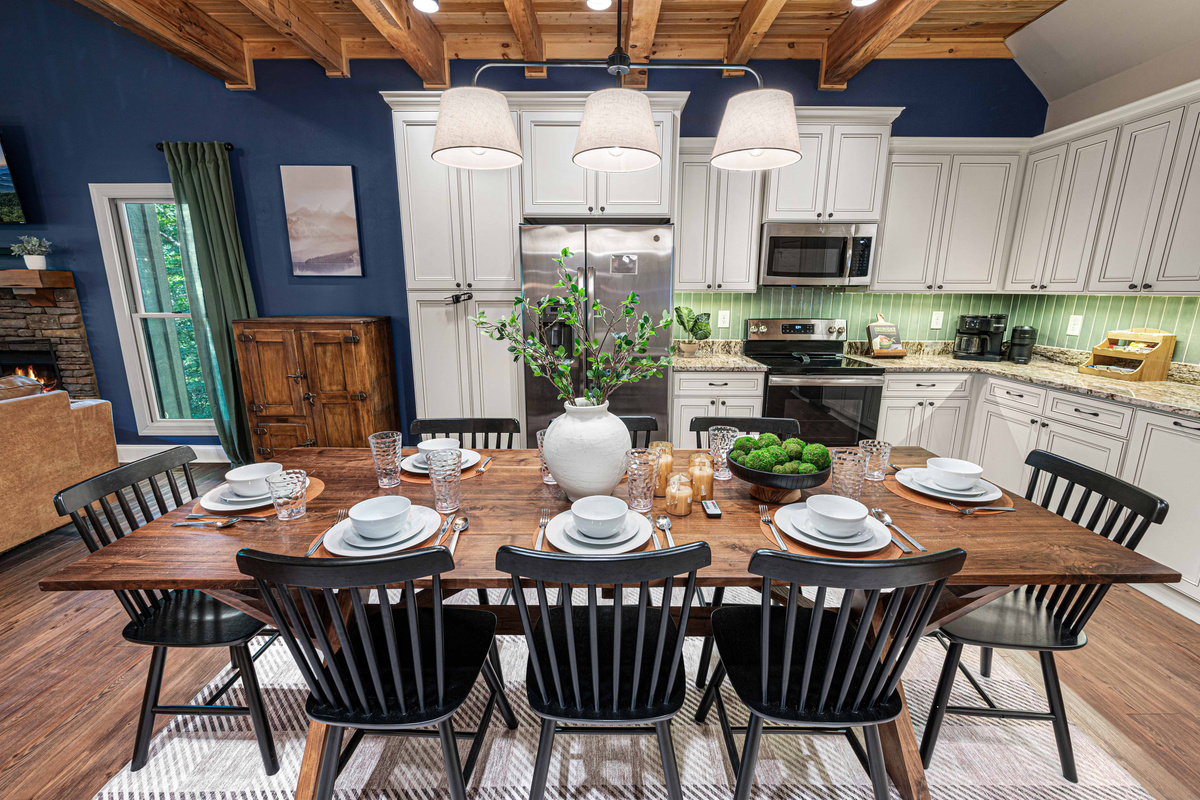 Share unforgettable meals around a table built for the whole group.