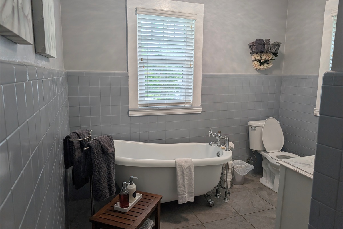 Upstairs Bathroom with Claw foot Tub