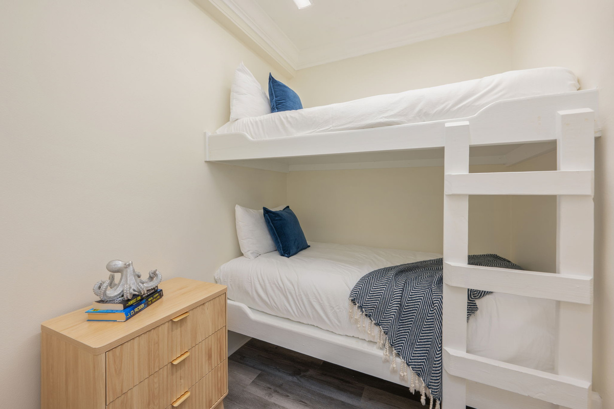 Twin over twin bunk room in 1st floor living area