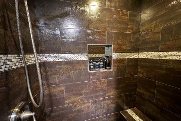 WC1 — Ruck Room shower with bench.