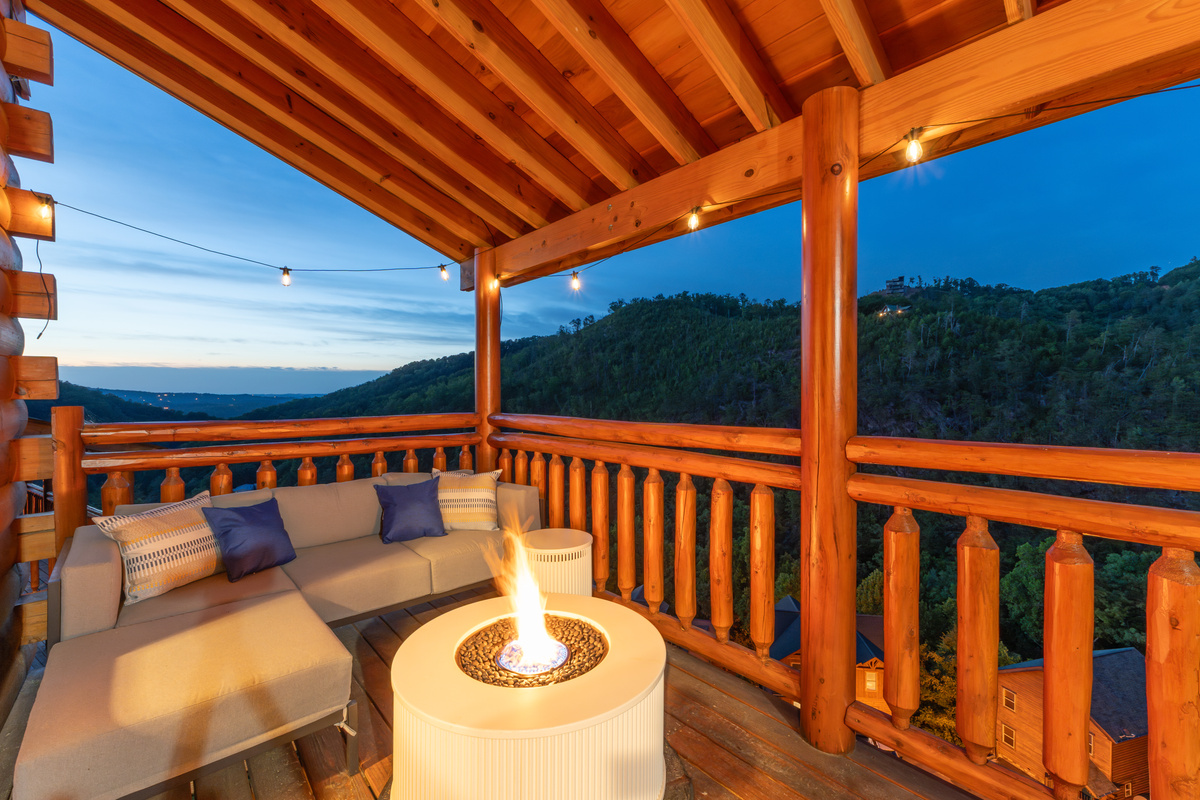 Twilight, mountain air, and a glowing fire pit… this is what Smoky Mountain evenings are made of.