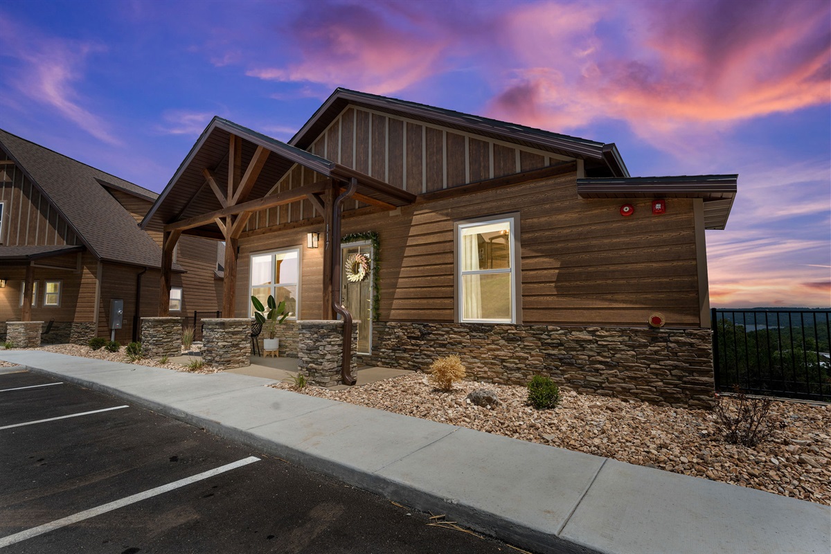 Boho Lakeview Lodge