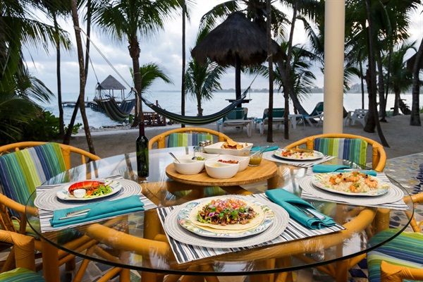 Outdoor Dining Room