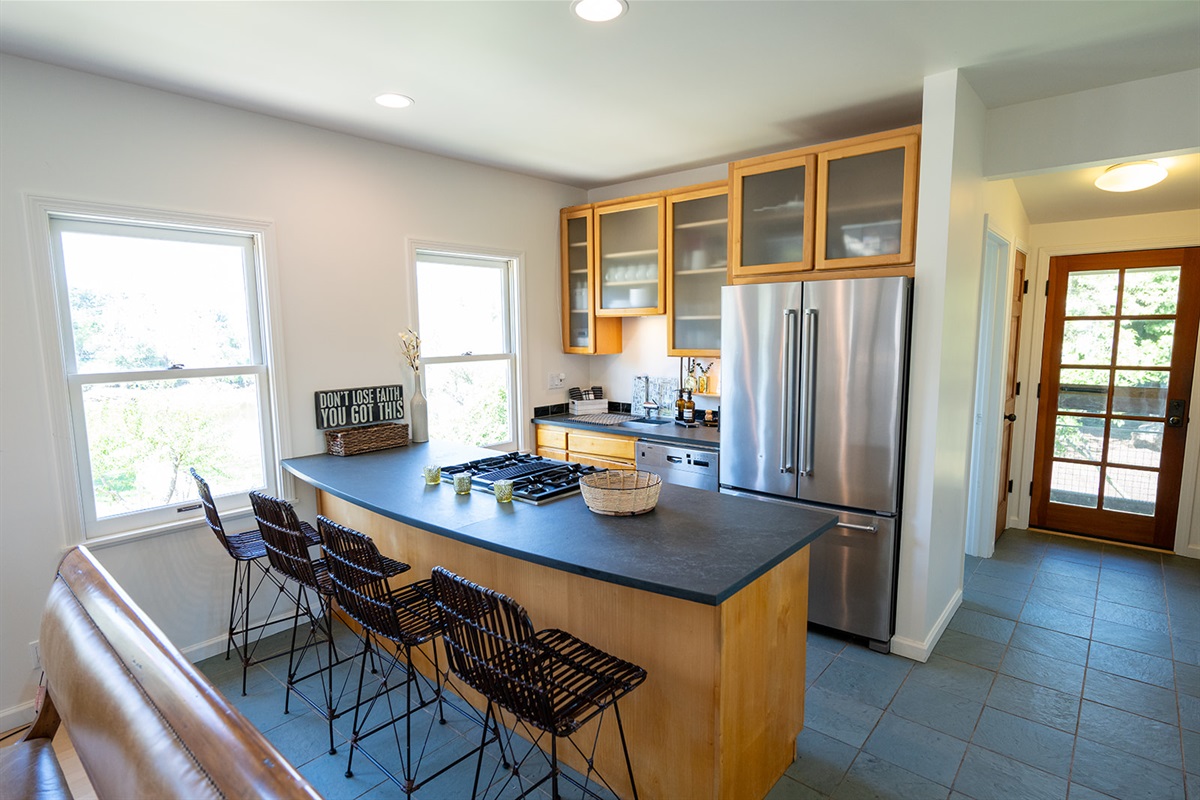 Fully equipped kitchen with everything you need for a comfortable stay. 