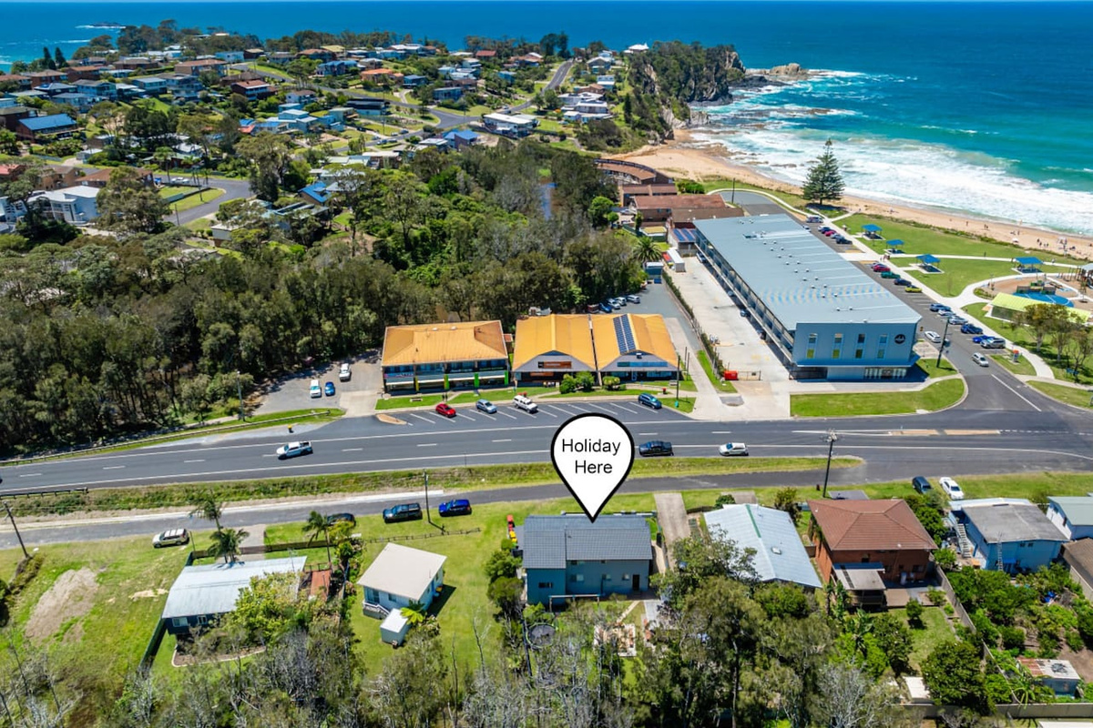 From above, Skye’s Beach House shows its standout coastal setting, with the beach, local area and large property footprint all in view.
