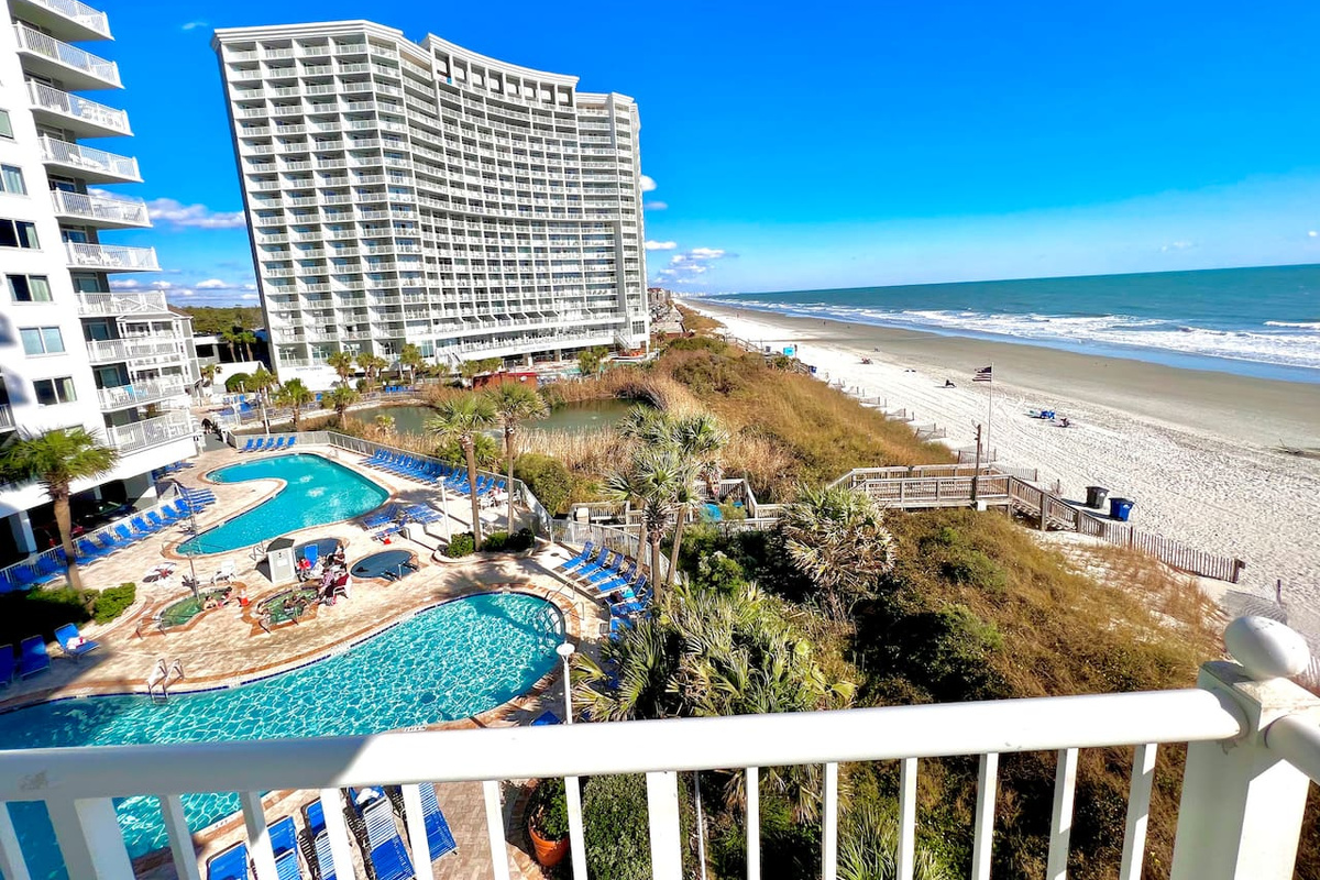 Wrap Around Balcony showing the resort area