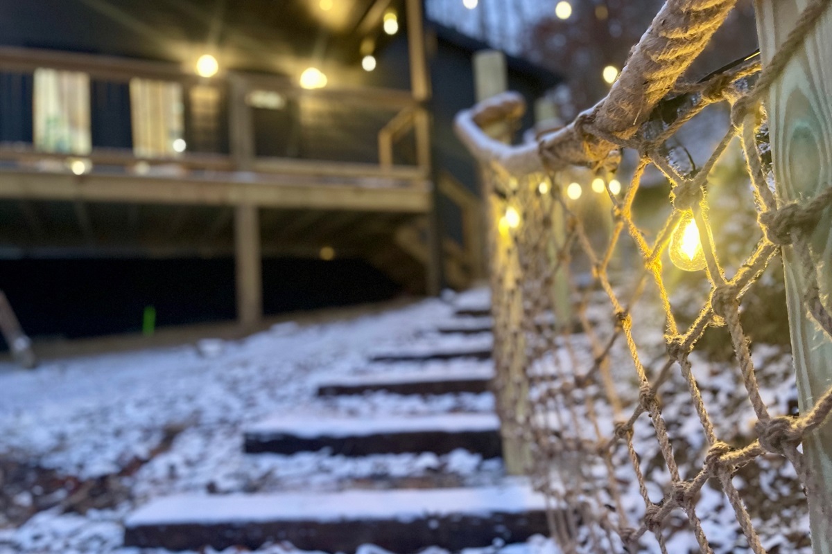 Late check-in? No problem. We’ve lit the way for you.