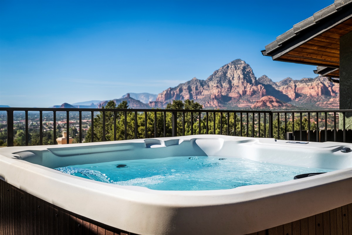 Soak in hot tub #2 on the top deck while taking in Sedona’s iconic views.
