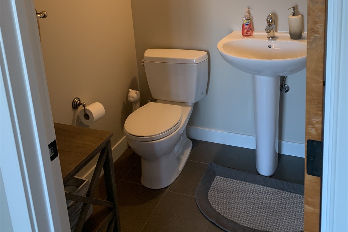 POWDER BATHROOM OFF MAIN DECK LEVEL