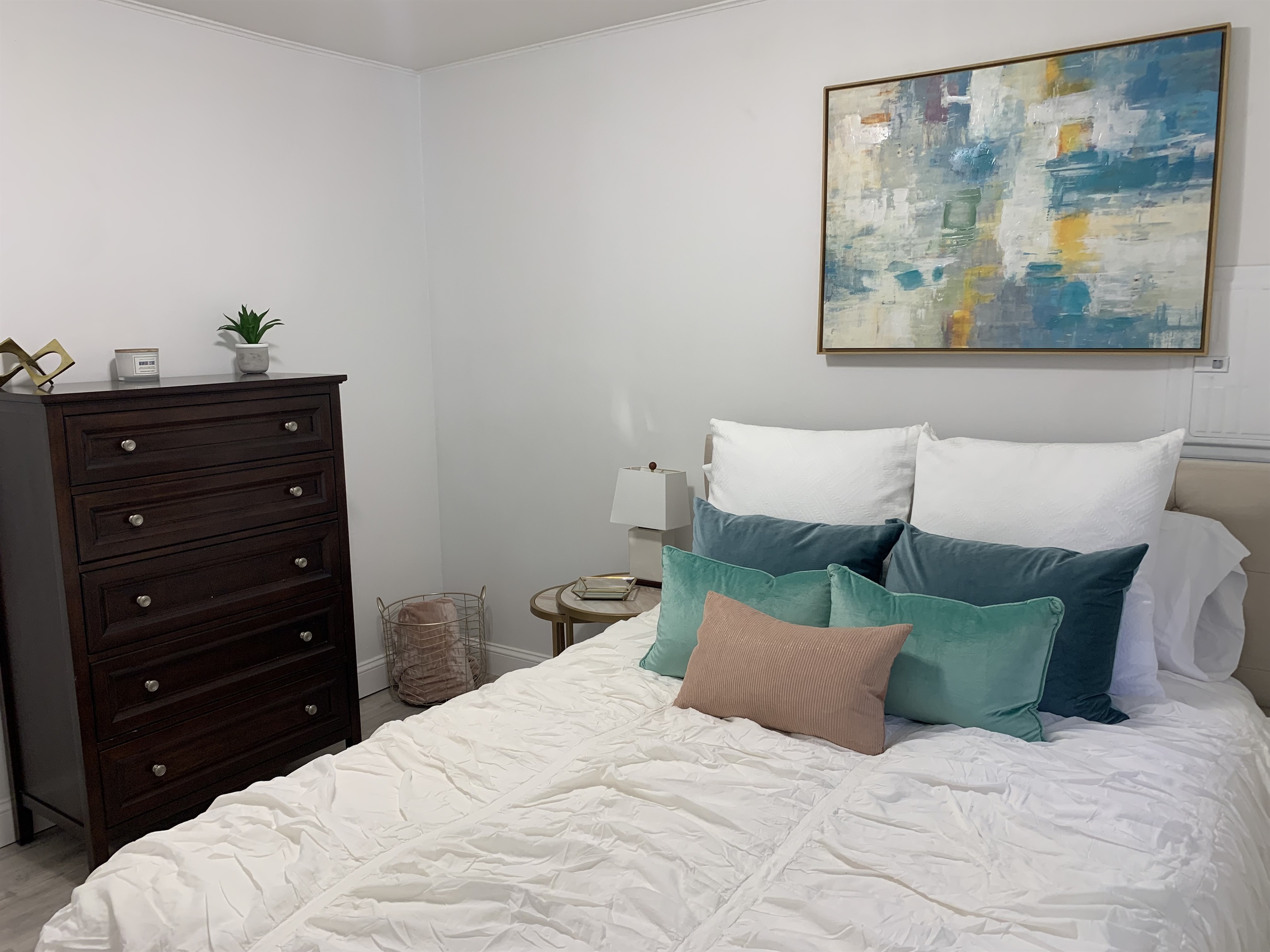 Tastefully decorated with plenty of storage.
