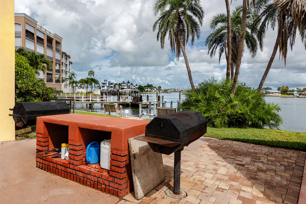 grill right by the water!