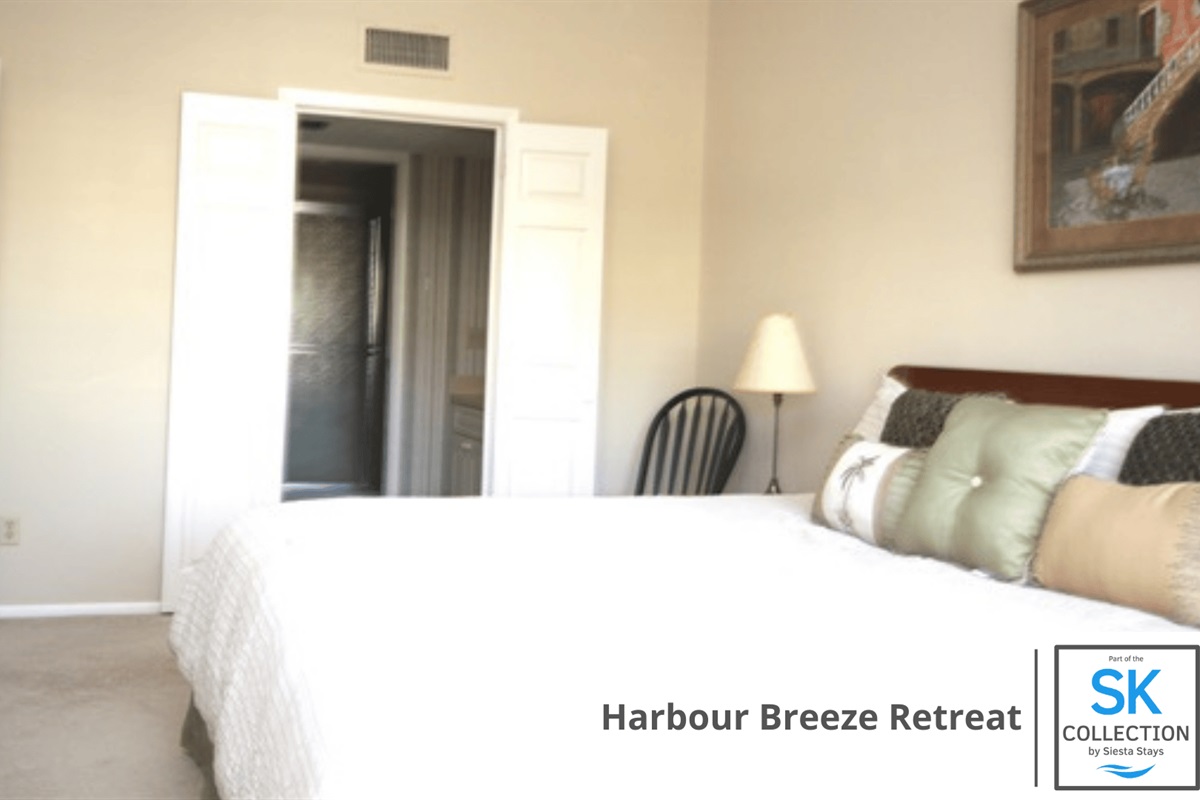 Master Bed w/En Suite & King Bed