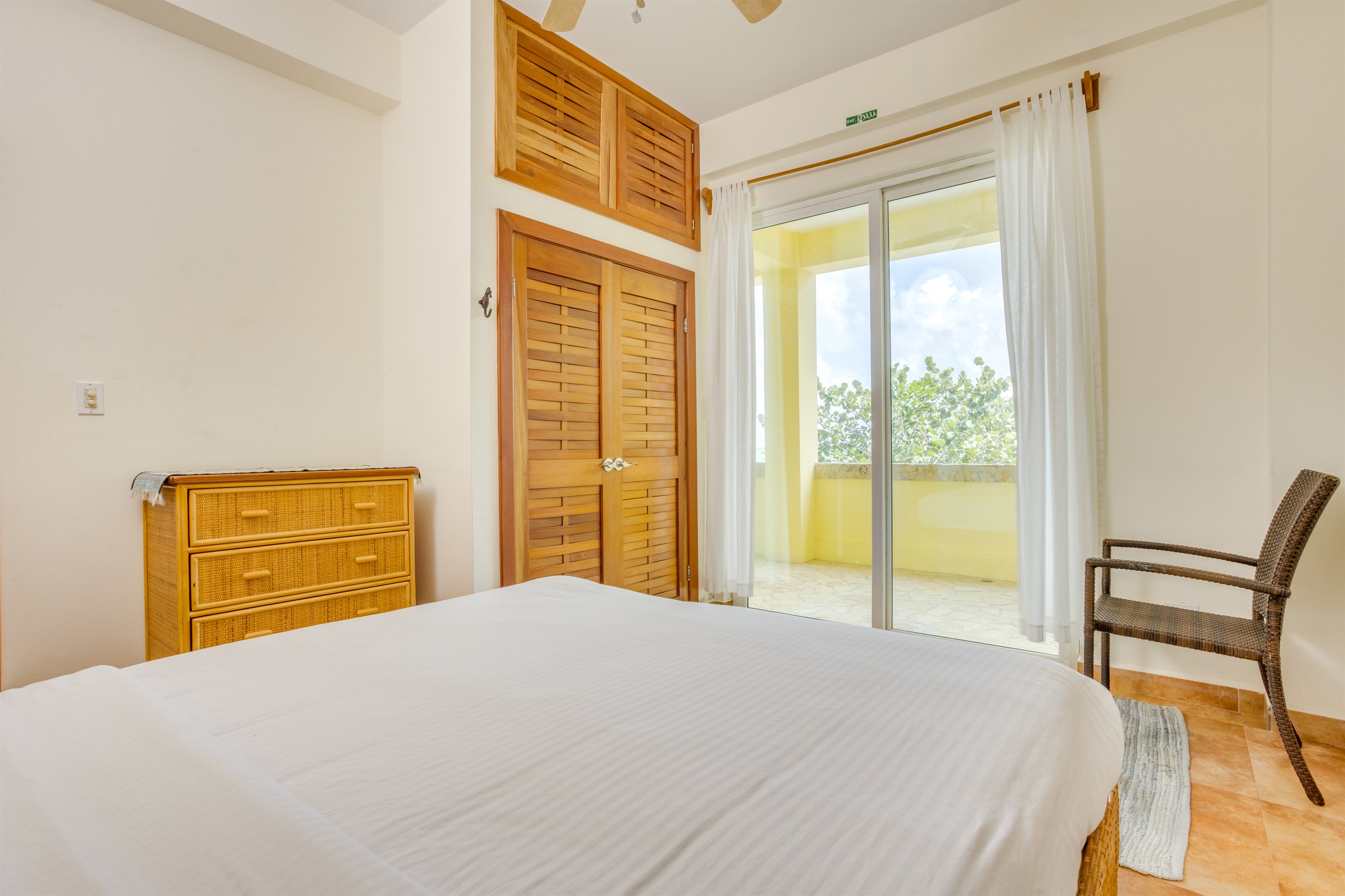Second Bedroom with Beach View and balcony access