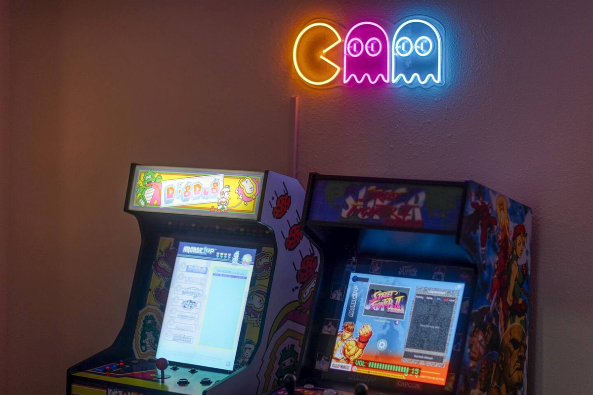 Bring out your competitive side in the home's game areas, featuring classic arcade machines, a pool table, ping-pong, shuffleboard, and outdoor cornhole. Perfect for friendly tournaments, late-night fun, and a nostalgic throwback for guests of all ages.