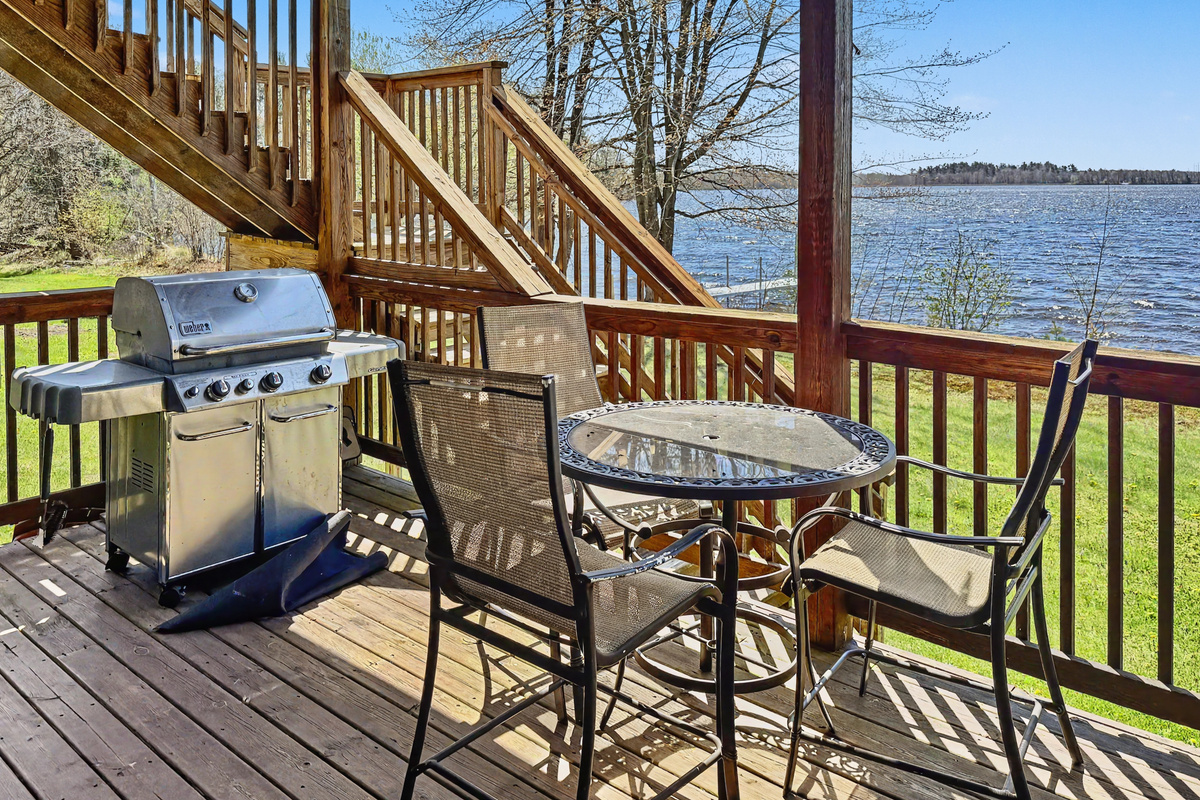 Deck - Grill and Patio Seating